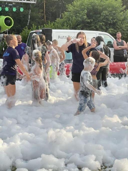 Te Huur: Leuke 4-Persoons Stacaravan Op Top Locatie! Hoenderloo Kültér fotó
